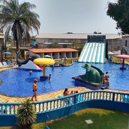 Pousada Clube Santa Cruz Santa Cruz de Minas Buitenkant foto